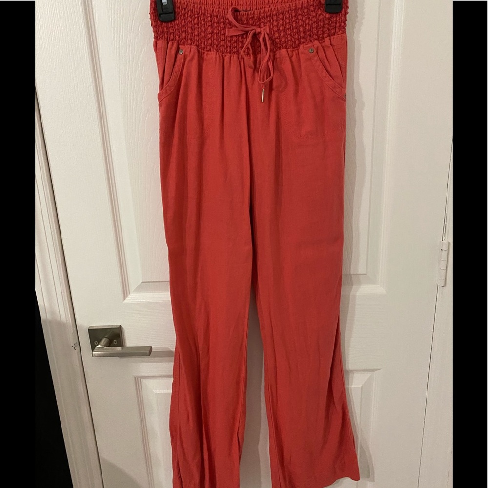Loose pants